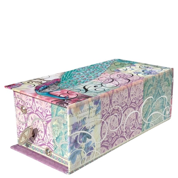 Punch Studio Peacock Swan Lake Music Box w/Luxury Jasmine Scented Soap (17610) - Picture 6 of 10